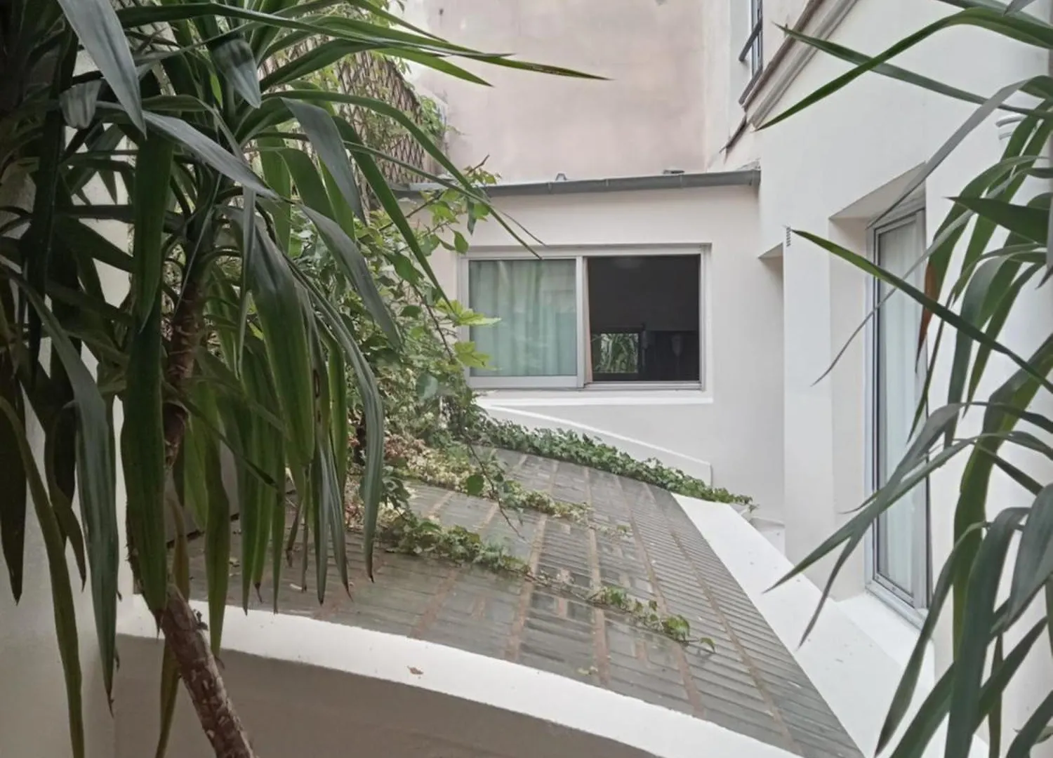 פריז Hotel Modern Est
