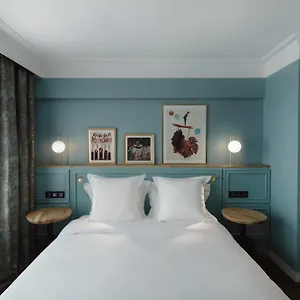 Hotel Le Pierre, Paris
