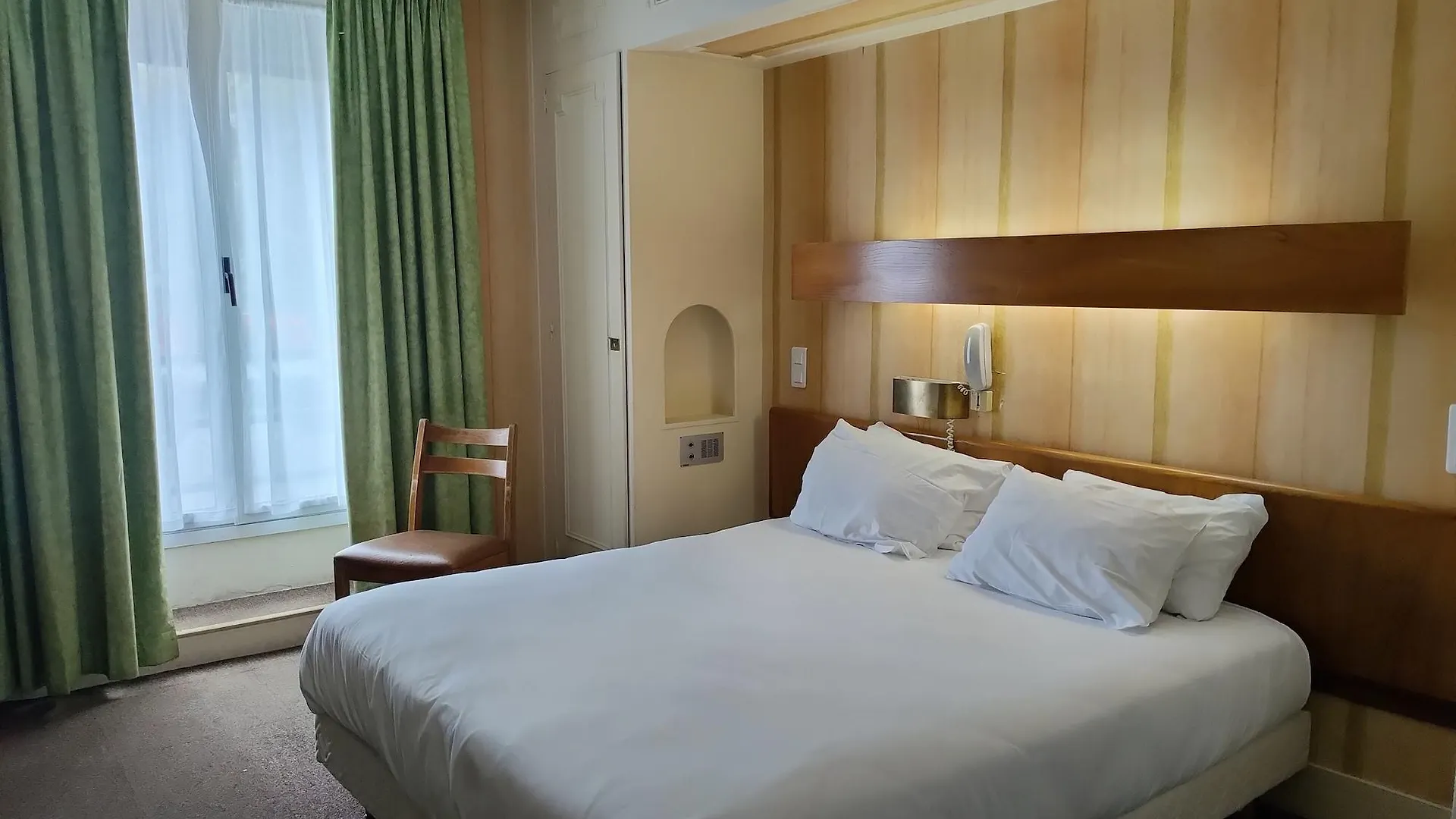 Hotel Modern Est Paris 2*,  France